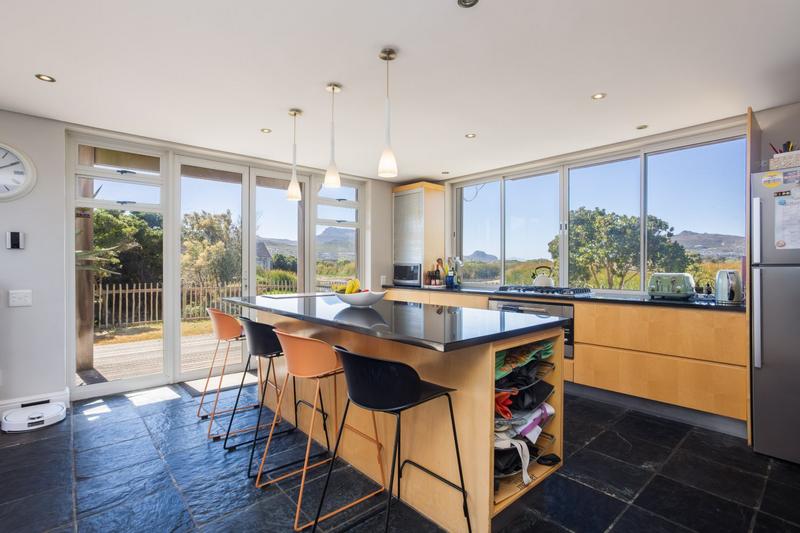 6 Bedroom Property for Sale in Lake Michelle Western Cape